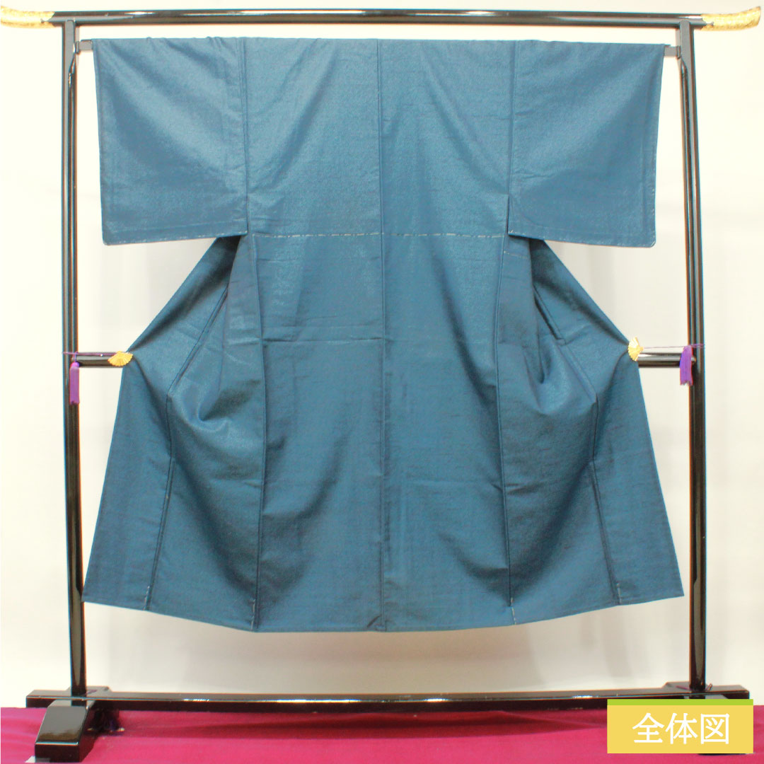 男物 ウール 身丈142cm 裄丈68.5cm 亀甲模様 しつけ糸付き 未使用品 Sランク 単衣 紺系 1119000762418