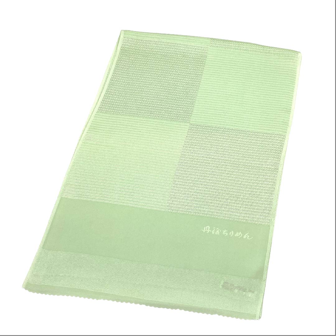 (新古品)帯揚げ 正絹 NEWランク カジュアル 薄緑色(うすみどりいろ) 丹後ちりめん 市松模様 古典柄 長さ約184cm 幅約29cm 緑系 1136003261919