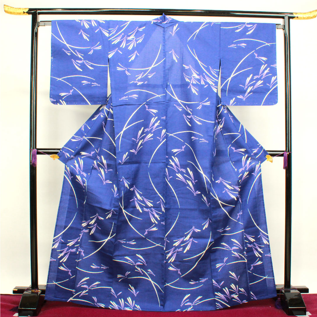 浴衣 しつけ糸付き 未使用品 紺桔梗色 トンボ 木綿 Sランク 単衣 身丈168cm 裄丈66cm 紺系 1118002692518