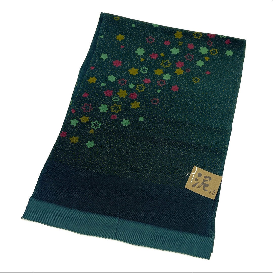 (新古品)帯揚げ 正絹 NEWランク カジュアル 鉄色(てついろ) 泥染め たたき染め 葉っぱ模様 長さ約180cm 幅約30cm 緑系 1136001721919