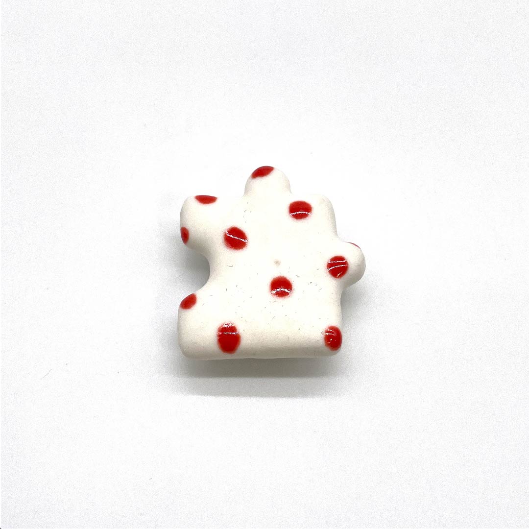 (New old stock) Obi fastener, ceramic, casual, white, ceramic, puzzle, length approx. 3.5cm, width approx. 4cm, S rank, white, 1137000442911