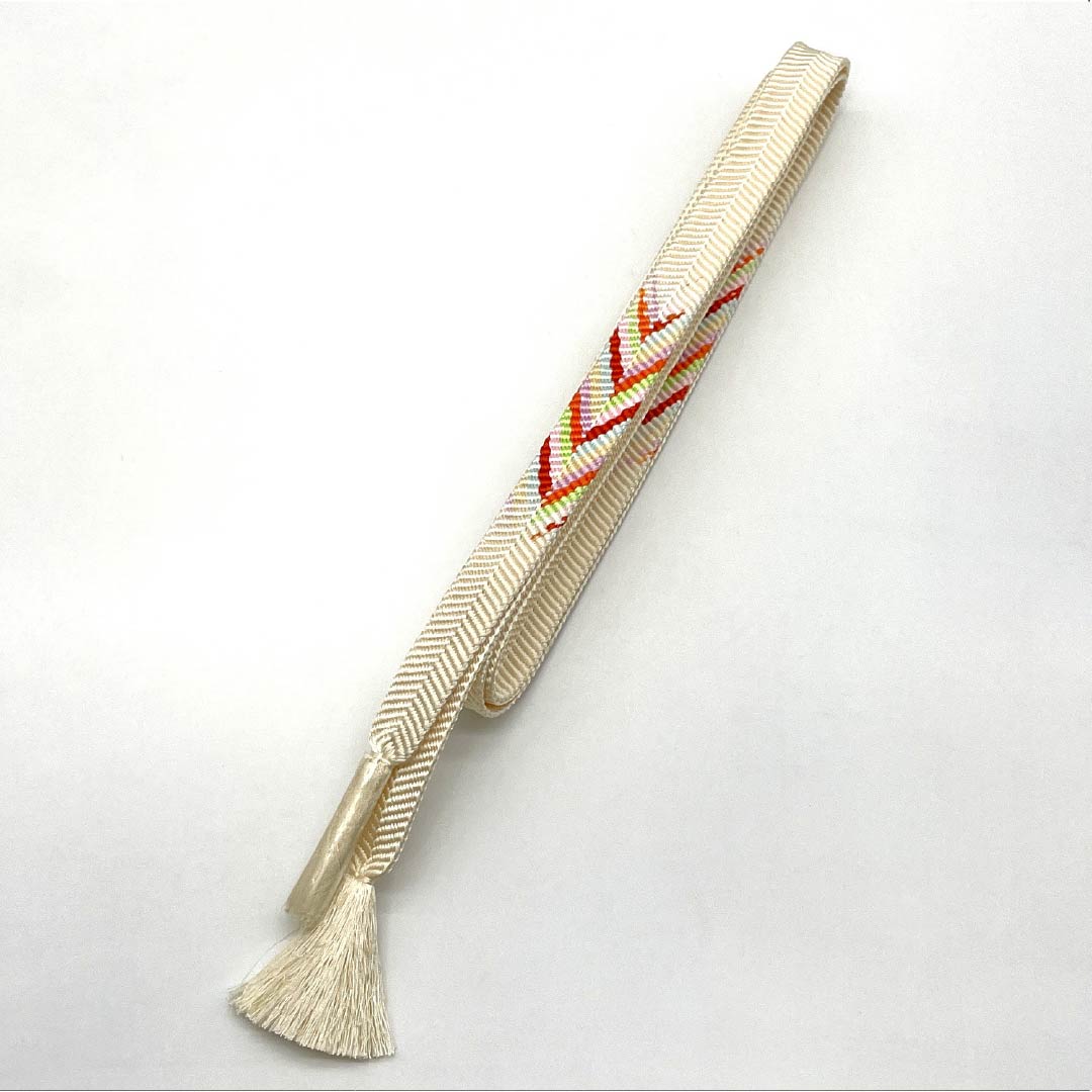 帯締め 正絹 Sランク 乳白色(にゅうはくしょく) 矢羽根 長さ約153cm 幅約1.5cm セミフォーマル クリーム系 1135005932315