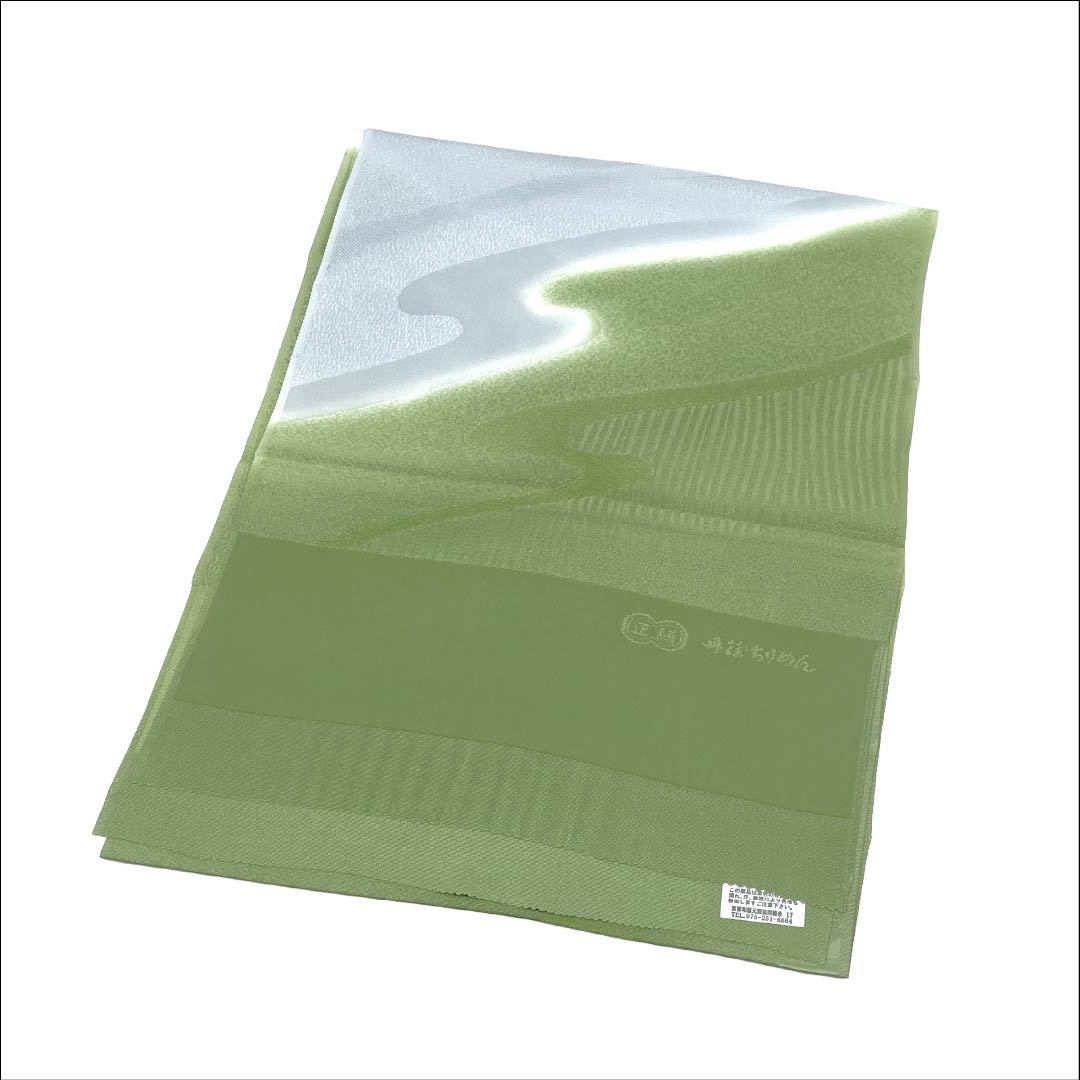 (新古品)帯揚げ 正絹 NEWランク セミフォーマル 山鳩色(やまばといろ) 白銅色(はくどういろ) 丹後ちりめん 流水 長さ約172cm 幅約31.5cm 緑系 1136003361919