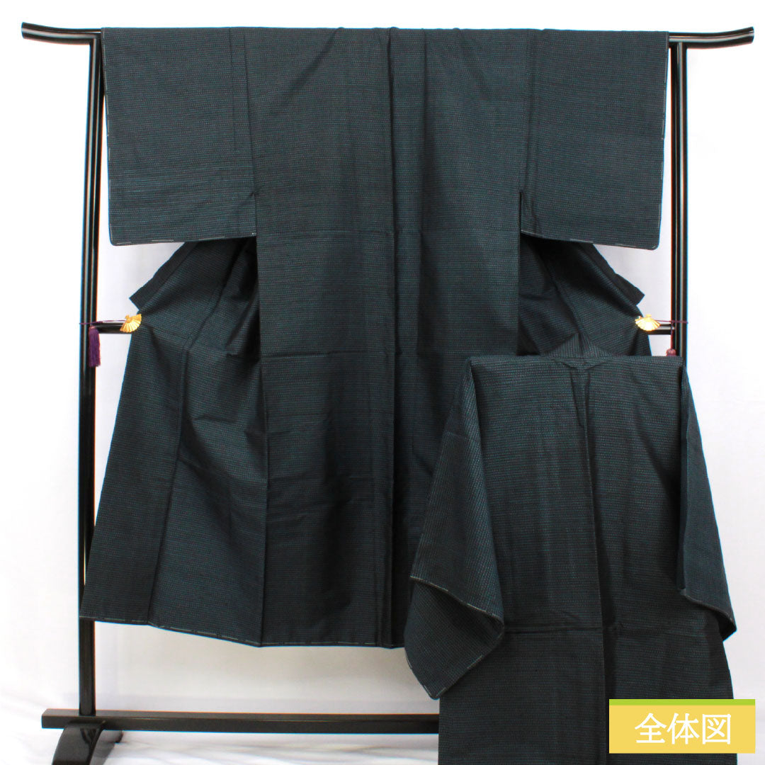 男物 正絹 Sランク 身丈141.5cm 裄丈64cm 大島紬 横双絣 しつけ糸付き 袷 紺系 1119001732418