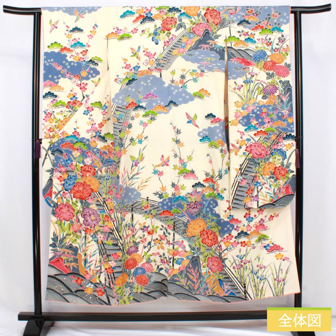 Furisode (long-sleeved kimono) made of pure silk, rank B, length 148.5cm, sleeve length 62cm, lined, off-white, Kyoto Bingata pattern with auspicious motifs, white base, product number 1113002644111