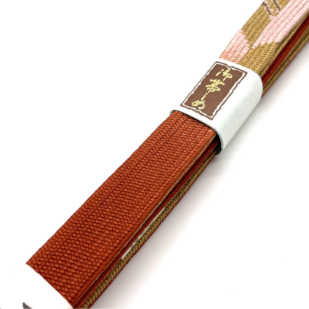 (新古品) 帯締め 正絹 四分紐 赭色(そおいろ) 三分金使用 金属糸使用 新古品 長さ約156cm 幅約1.6cm セミフォーマル Sランク 橙系 1135002232326