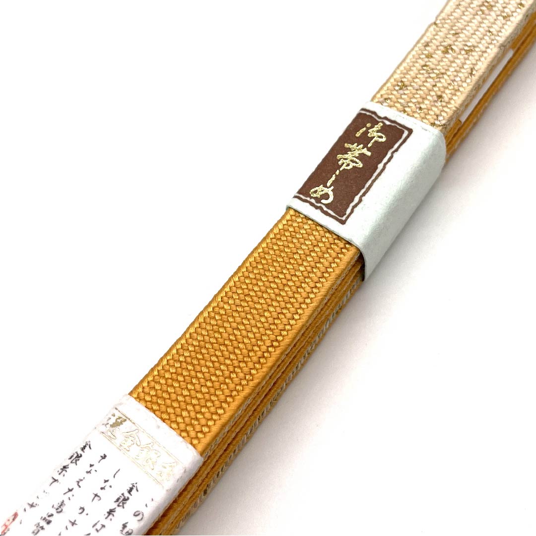 (新古品) 帯締め 正絹 四分紐 萱草色(かんぞういろ) 特選金銀糸使用 手組紐 新古品 長さ約159cm 幅約1.5cm セミフォーマル Sランク 黄系 1135001492923