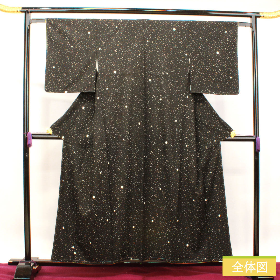 小紋 ポリエステル 身丈156.5cm 裄丈63cm 袷 洗える着物 タタキ染 しつけ糸付き 未使用品 Sランク 黒系 1115003972310