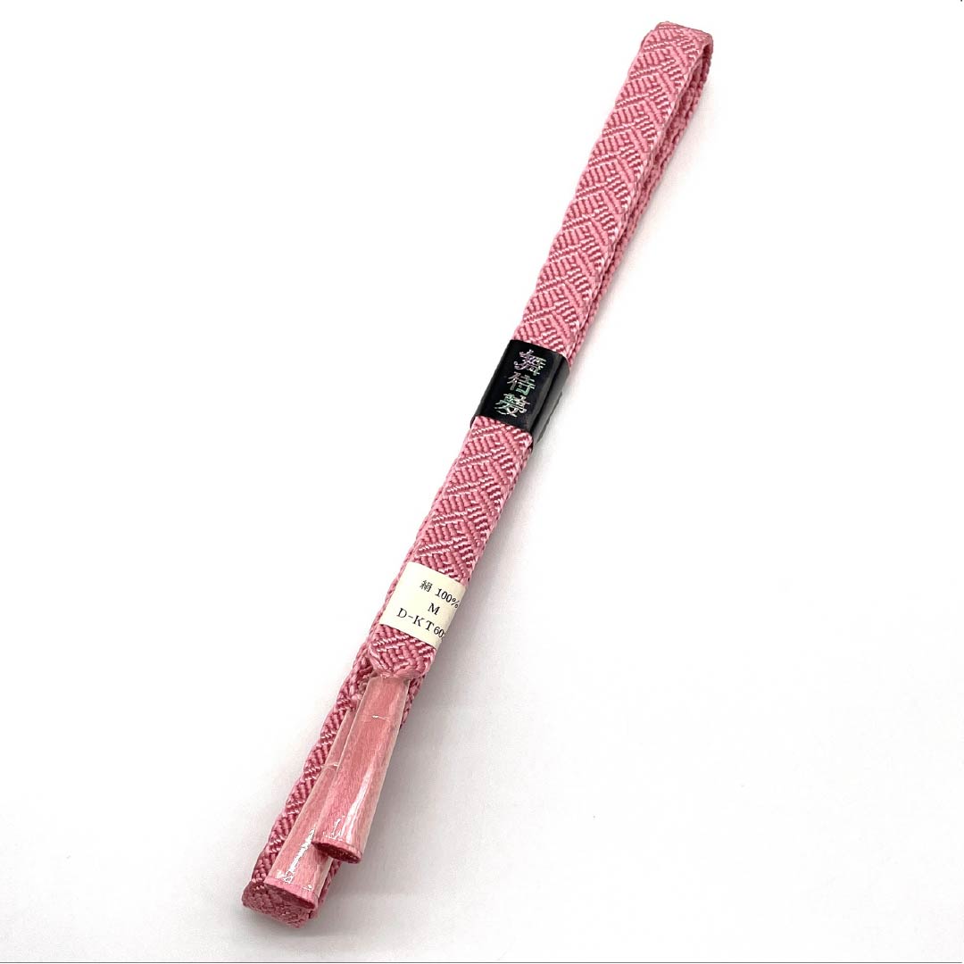 リサイクル着物】(新古品)帯締め 正絹 Sランク 中紅花色（なかのくれ