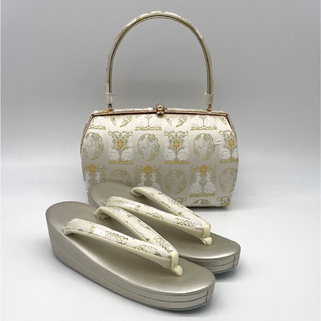 (新古品)草履バッグセット フォーマル Bランク 花うさぎ 帯地 Lサイズ クリーム系 1133000394415