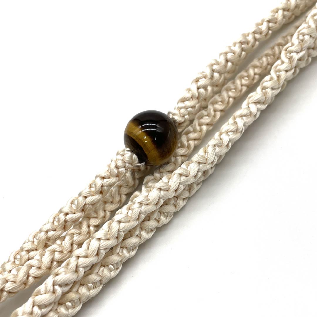 (新古品) 帯締め 正絹 生成り色(きなりいろ) 帯留め付き 丸組 山清堂 長さ約125.5cm 幅約0.7cm カジュアル NEWランク 白系 1135003421311