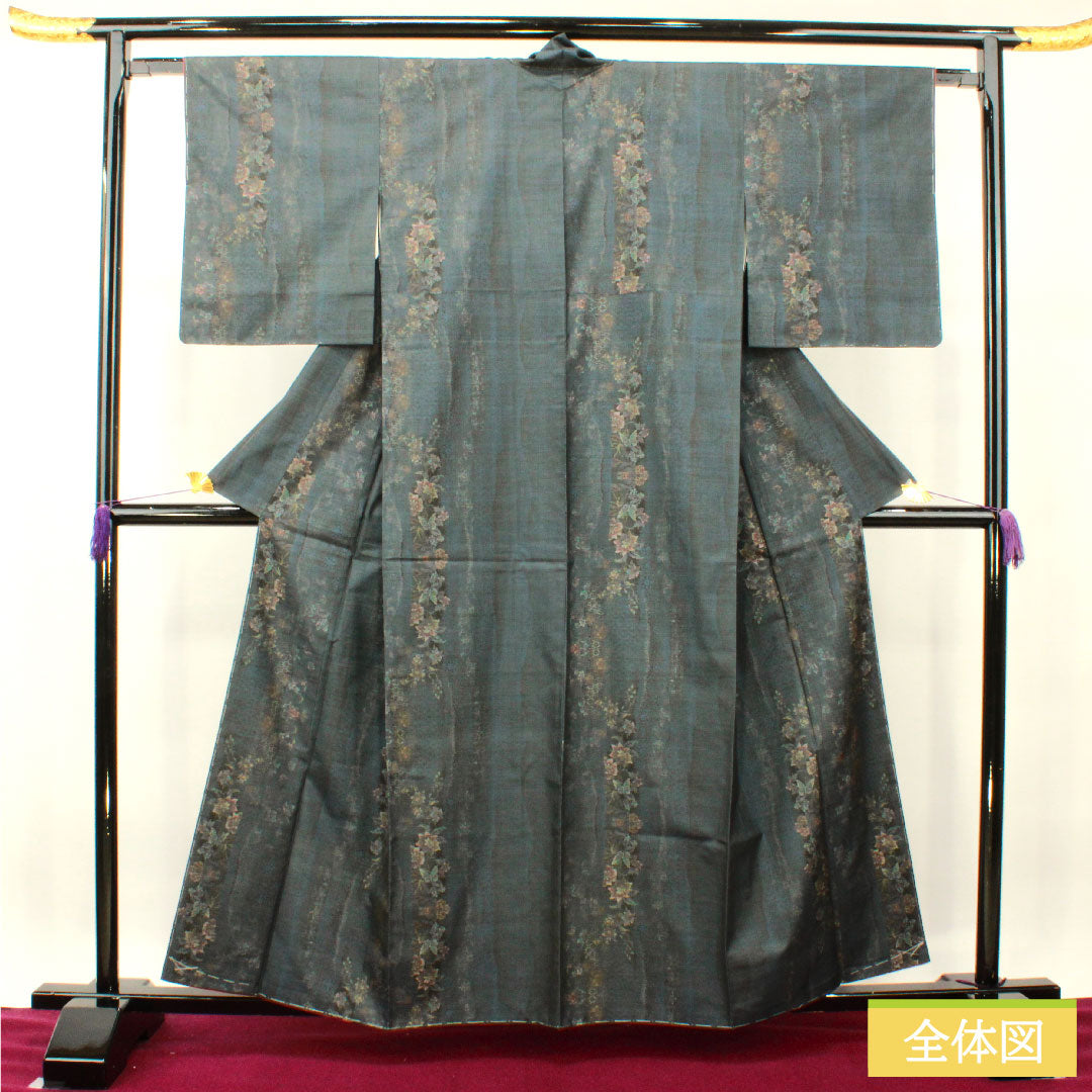 紬 正絹 身丈159cm 裄丈63cm 大島紬 9マルキ しつけ糸付き Sランク 袷 紺系 1116003362318