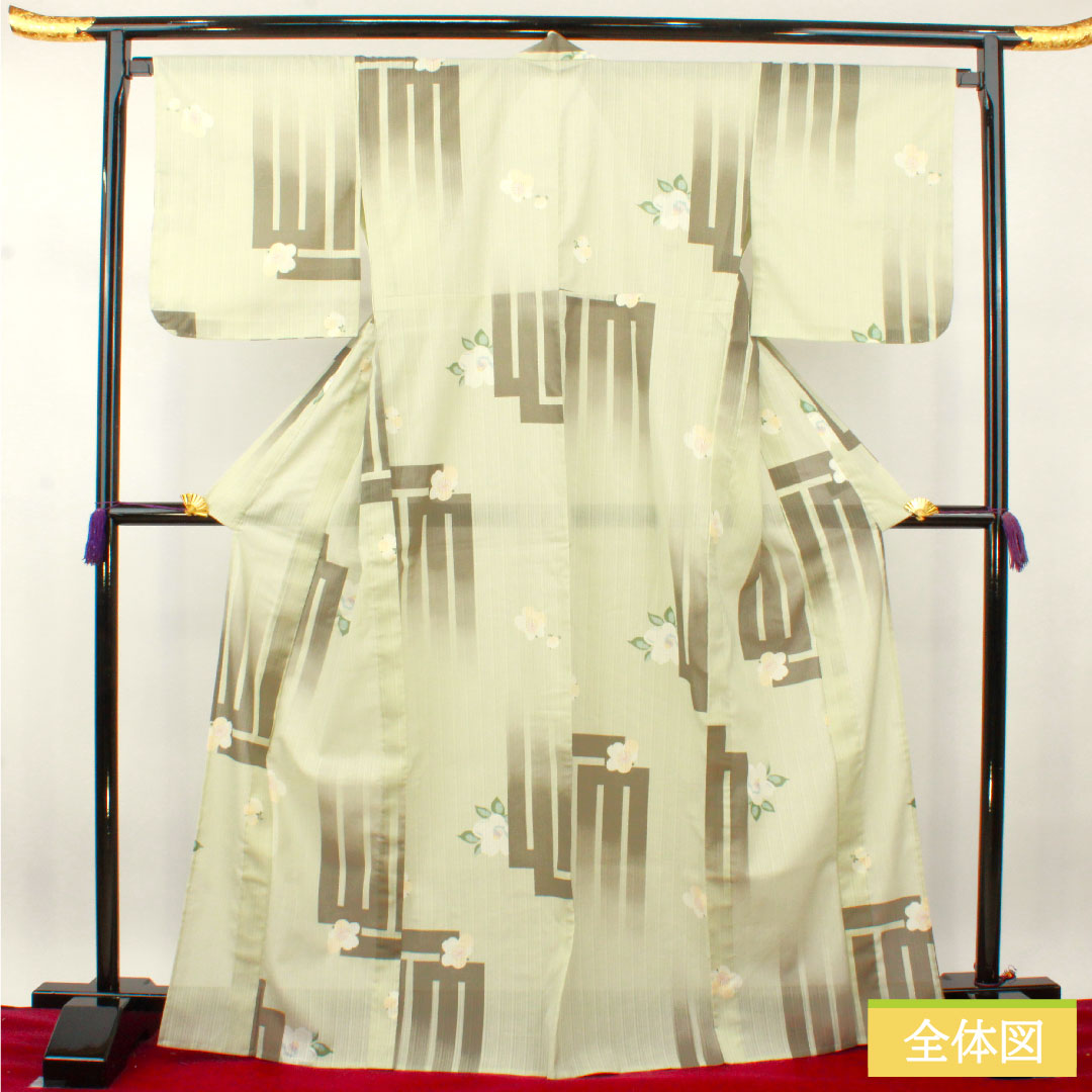 夏物 ポリエステル 小紋 身丈169cm 裄丈68cm 薄緑色(うすみどりいろ) 洗える着物 梅 椿 紗 Sランク 緑系 1132001872519