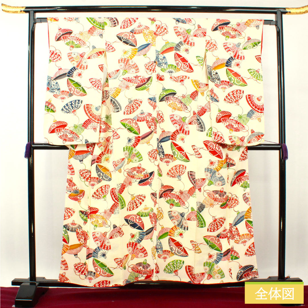 Furisode, pure silk, length 157cm, sleeve length 64cm, lined, milky white, Kyoto Bingata, auspicious motif, small furisode, two-shaku sleeve, A rank, cream color, 1113002003315