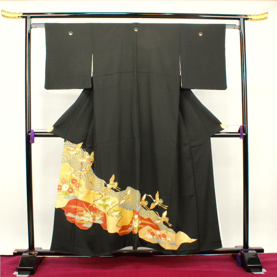 黒留袖 身丈156cm 裄丈60.5cm 袷 京友禅 鶴 糸輪に覗き梅鉢 正絹 Aランク 五つ紋 黒系 1111000723310