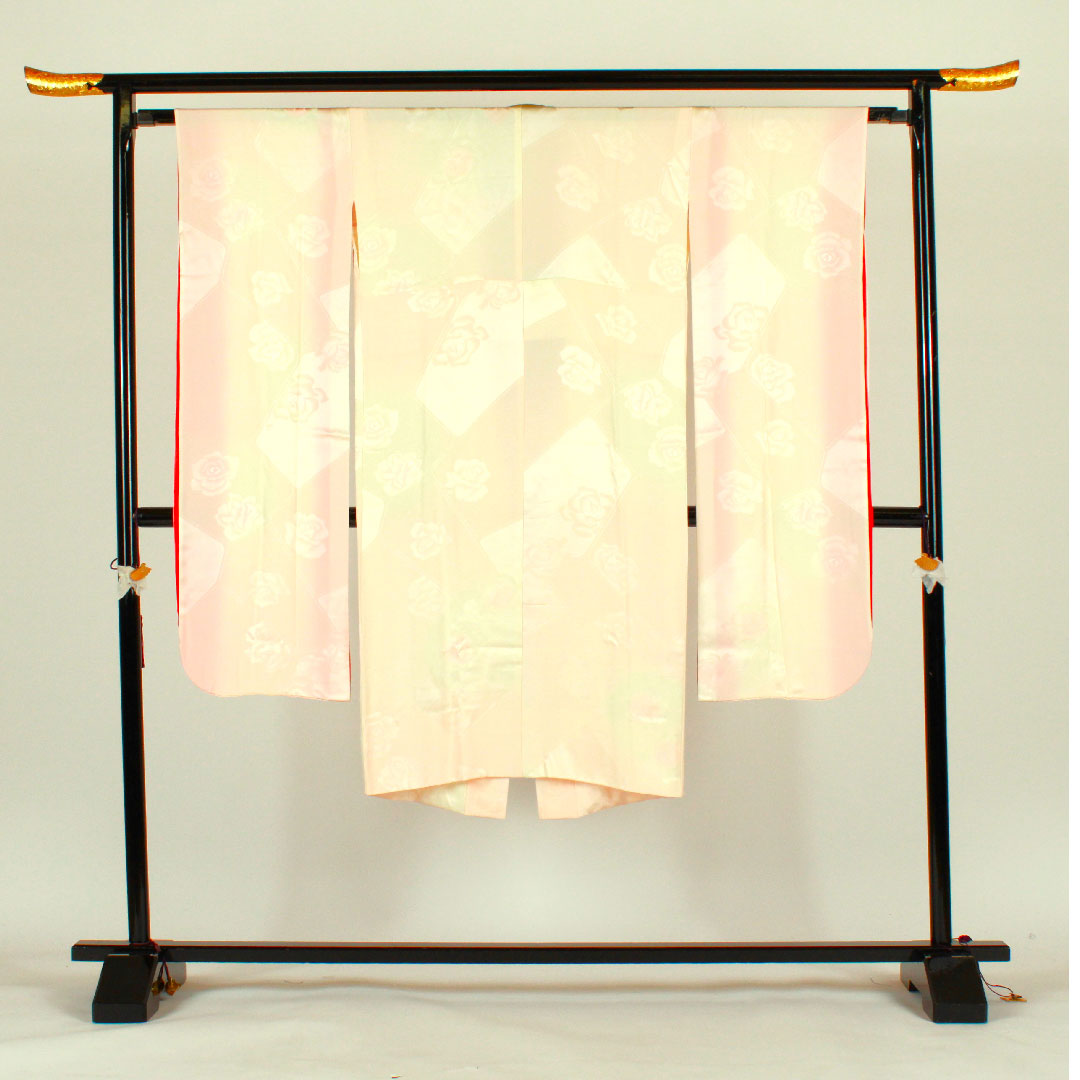 長襦袢 正絹 身丈125cm 裄丈64.5cm 袷 振袖用 刺繡半衿付き バラ Sランク ピンク系 1129000052113