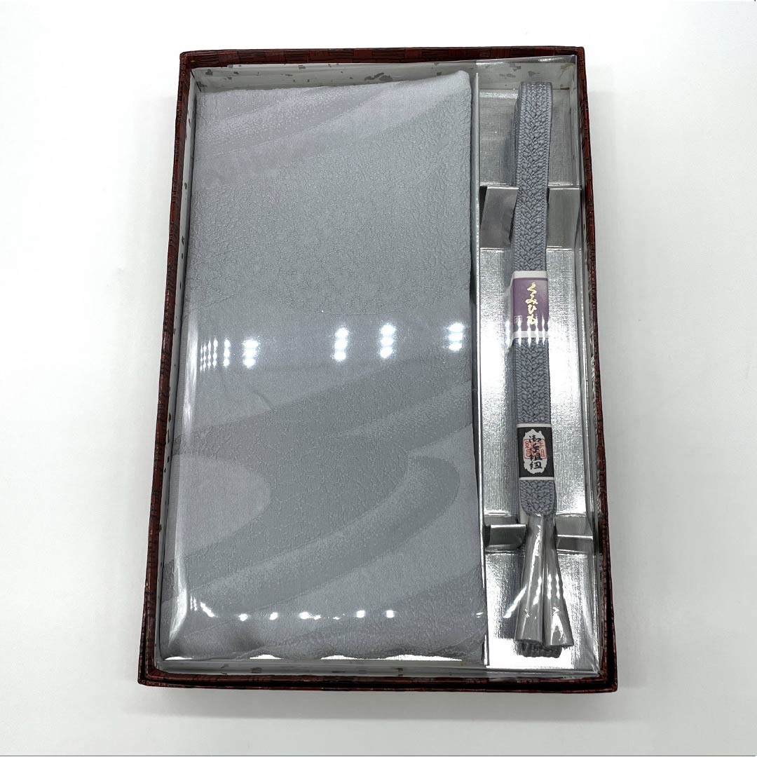 (新古品) 帯締め・帯揚げセット 正絹 NEWランク 鉛色(なまりいろ) 水銀色(すいぎんいろ) 喪服用 長さ約169cm 幅約1.4cm フォーマル グレー系 1141000211322