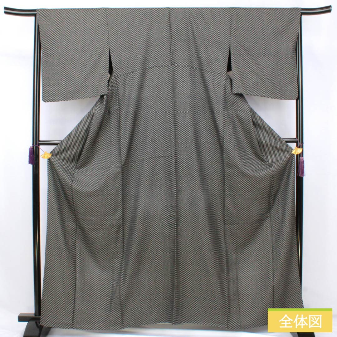 紬 正絹 Aランク 身丈165cm 裄丈66.5cm 井桁絣 単衣 黒系 1116004763510
