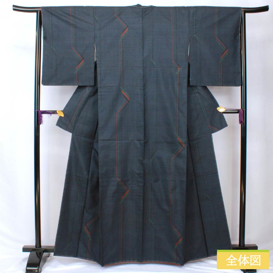紬 正絹 Bランク 身丈163.5cm 裄丈64cm 紺鉄色(こんてついろ) 大島紬 一元絣 7マルキ 袷 紺系 1116003984418