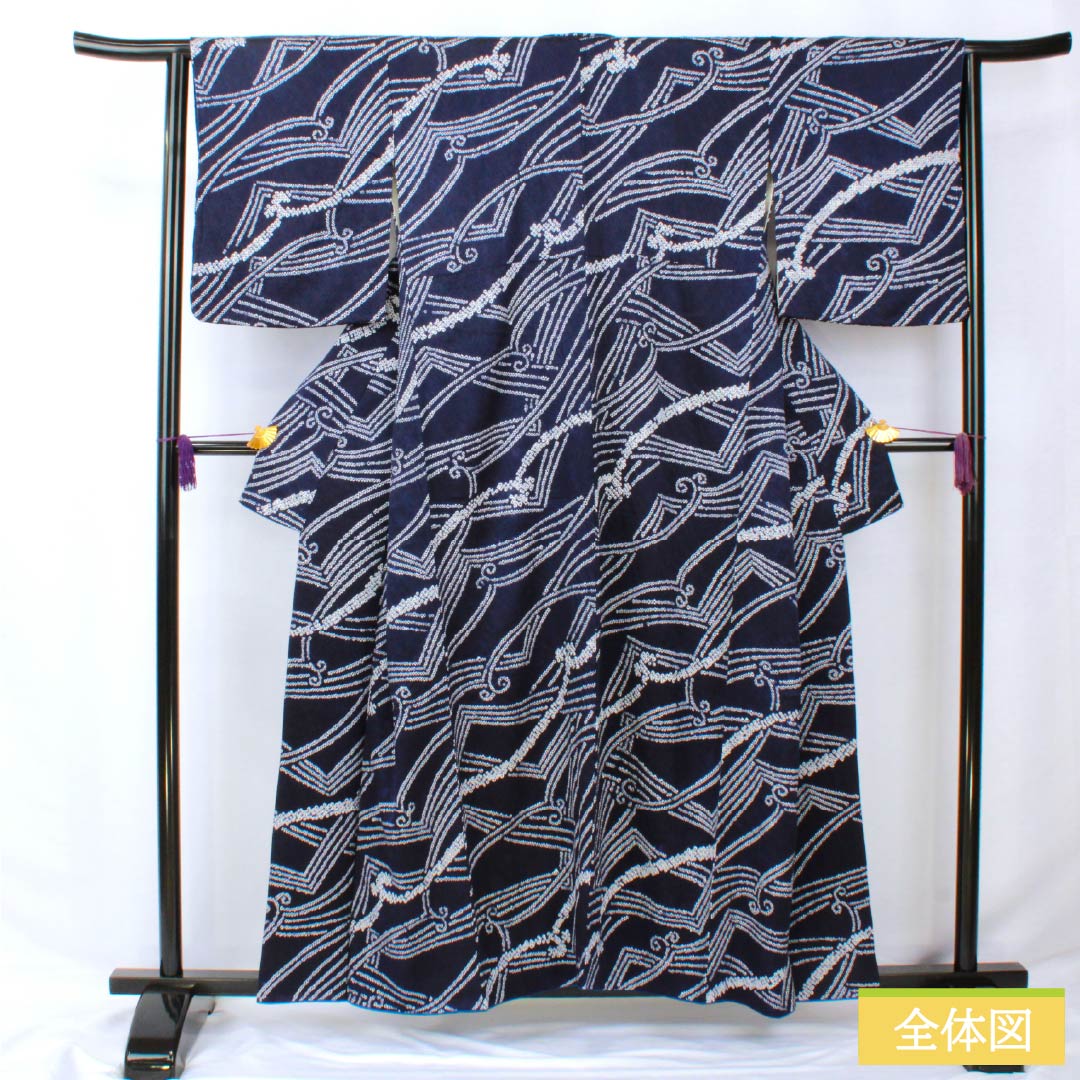 小紋 正絹 身丈158.5cm 裄丈64.5cm 袷 絞り 抽象柄 Aランク 紺系 1115005713318