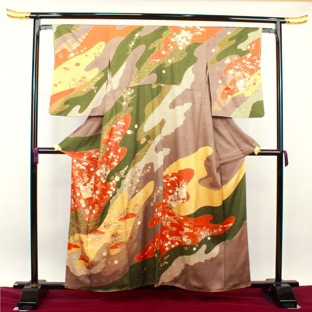 Homongi, pure silk, lined, length 157.5cm, sleeve length 63cm, auspicious motifs, chrysanthemum, pine, Seigaiha, A rank, gradation style, 1112002863399