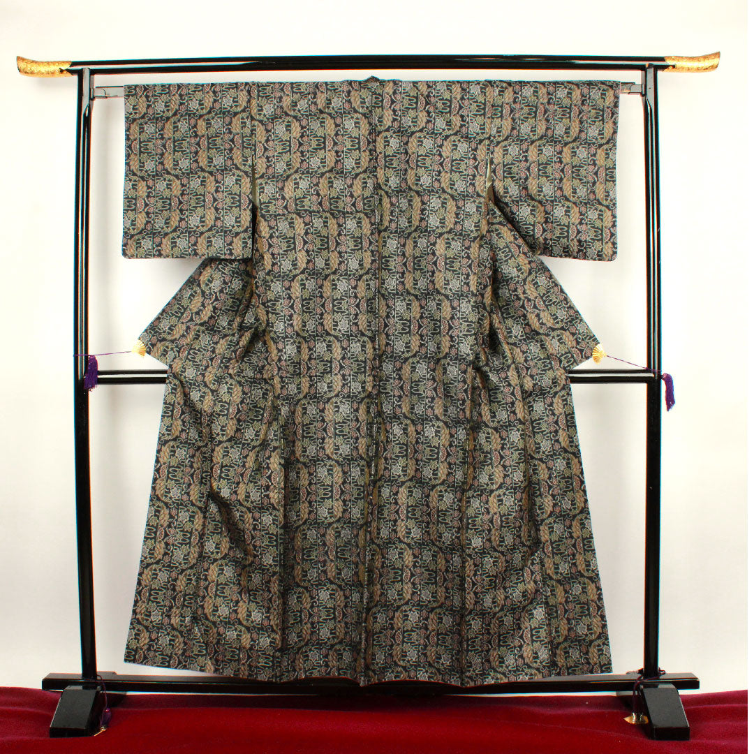 村山大島 身丈156cm 裄丈65cm アンサンブル 流水 花模様 正絹 Aランク 袷 黒系 1116001903310