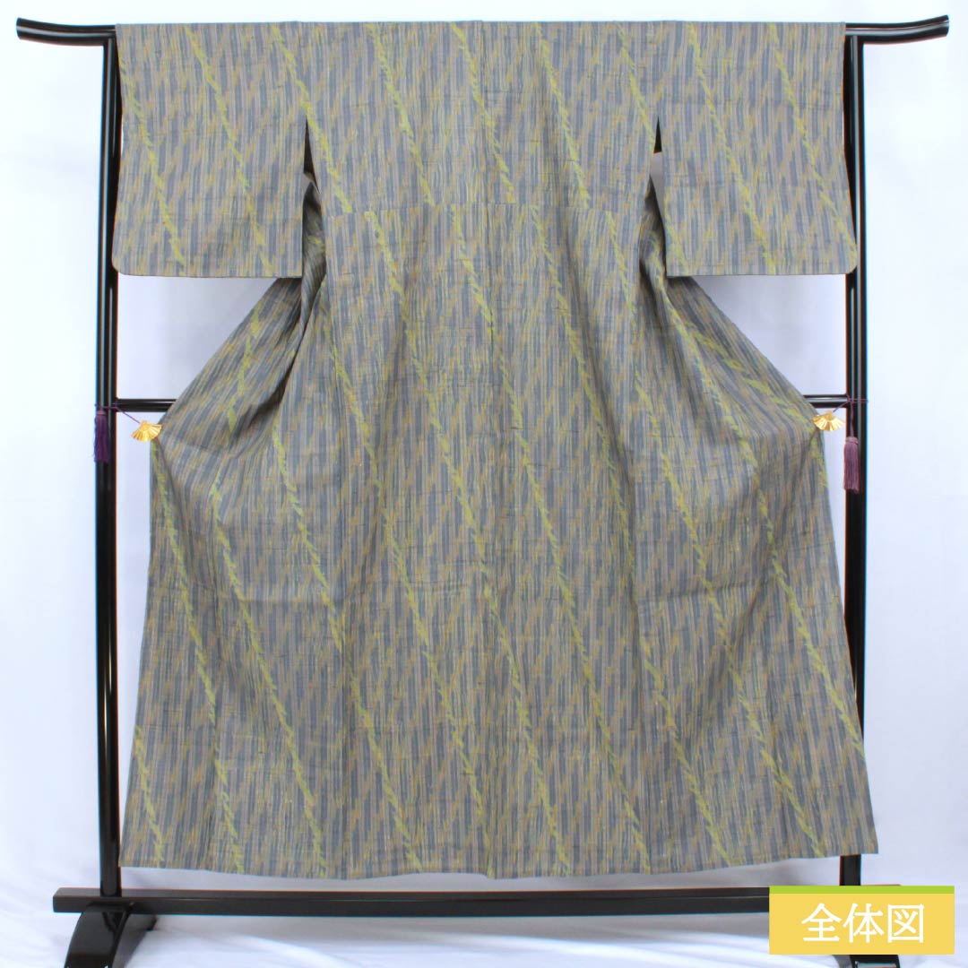 リサイクル着物】紬 正絹 Sランク 身丈155cm 裄丈65cm 竜巻絞り 居敷当