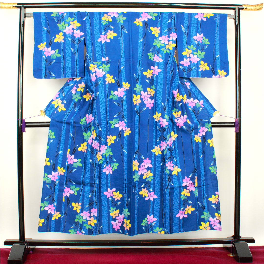 浴衣 濃桔梗色 すみれ 木綿 Sランク 単衣 身丈152cm 裄丈66.5cm 青系 1118001022217