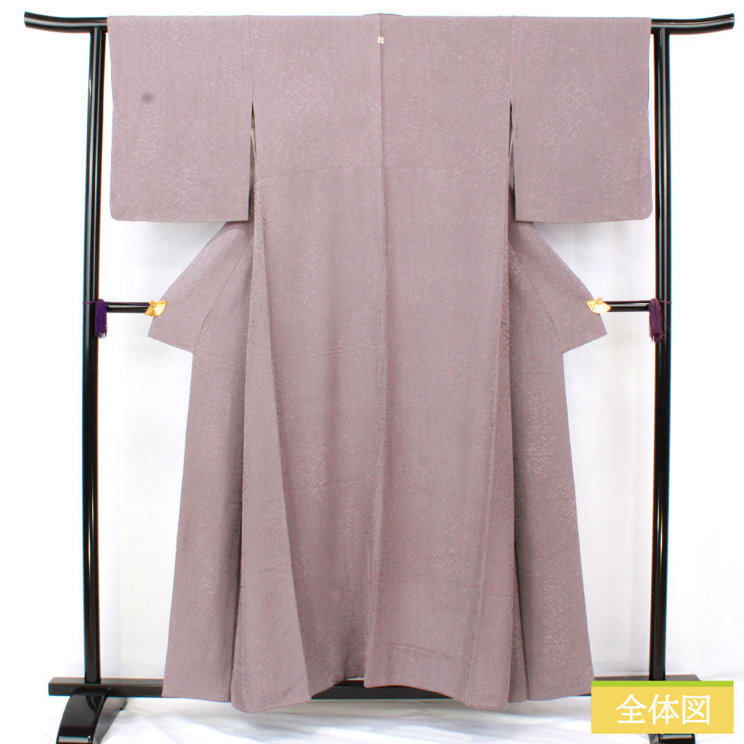 色無地 正絹 身丈155.5cm 裄丈63.5cm 鳩羽鼠色(はどばねずいろ) 一つ紋 違い鷹の羽 袷 Aランク 紫系 1114001753320