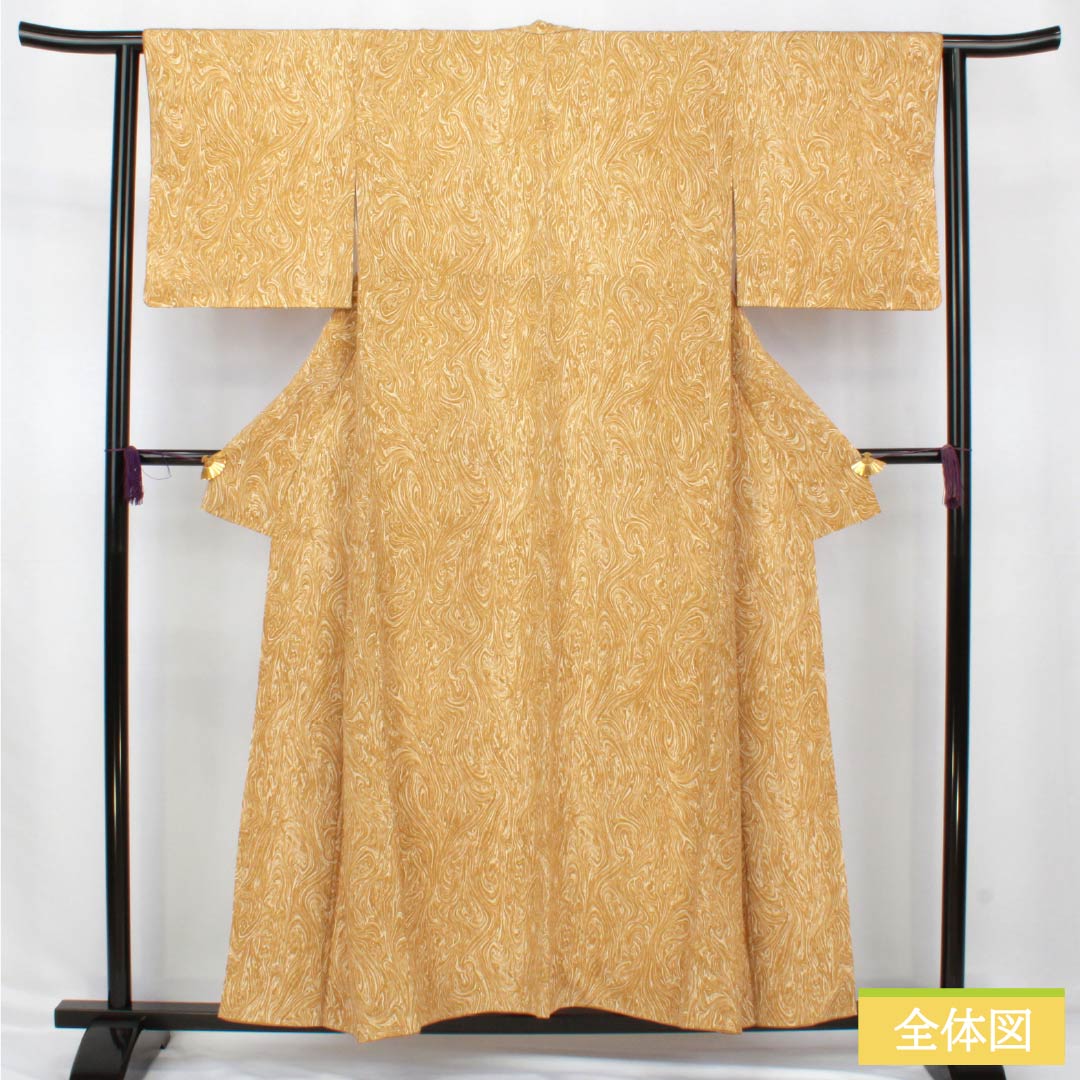 小紋 ポリエステル Sランク 身丈156cm 裄丈63cm 袷 枇杷茶色(びわちゃいろ) 墨流し染 しつけ糸付き 洗える着物 橙系 1115007502326