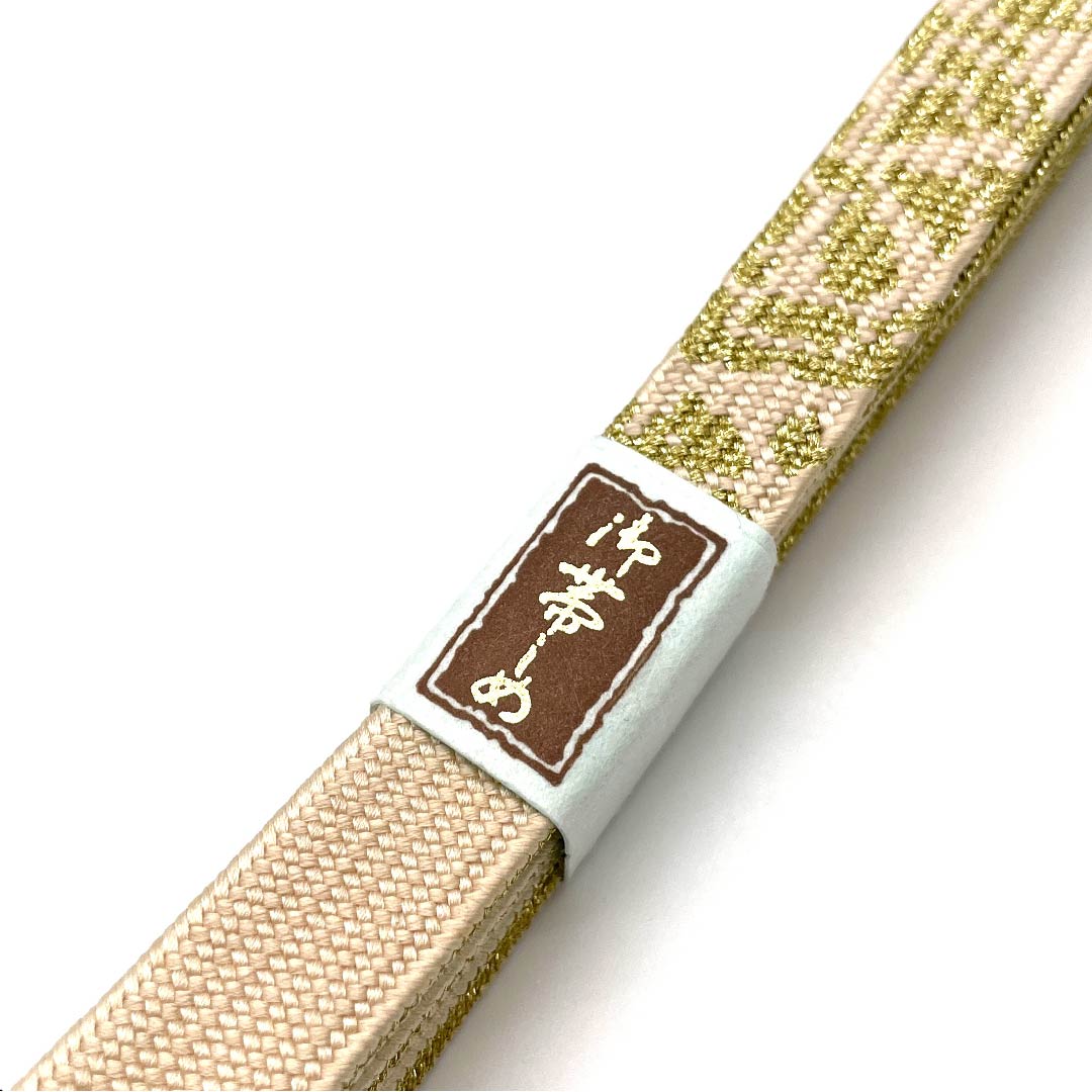 (New old stock) Obi-jime (belt sash) made of pure silk, quarter-length string, Obana-iro (obana color), hand-woven string, metallic thread used, new old stock, length approx. 156cm, width approx. 1.5cm, semi-formal, A rank, cream color, 1135001893915