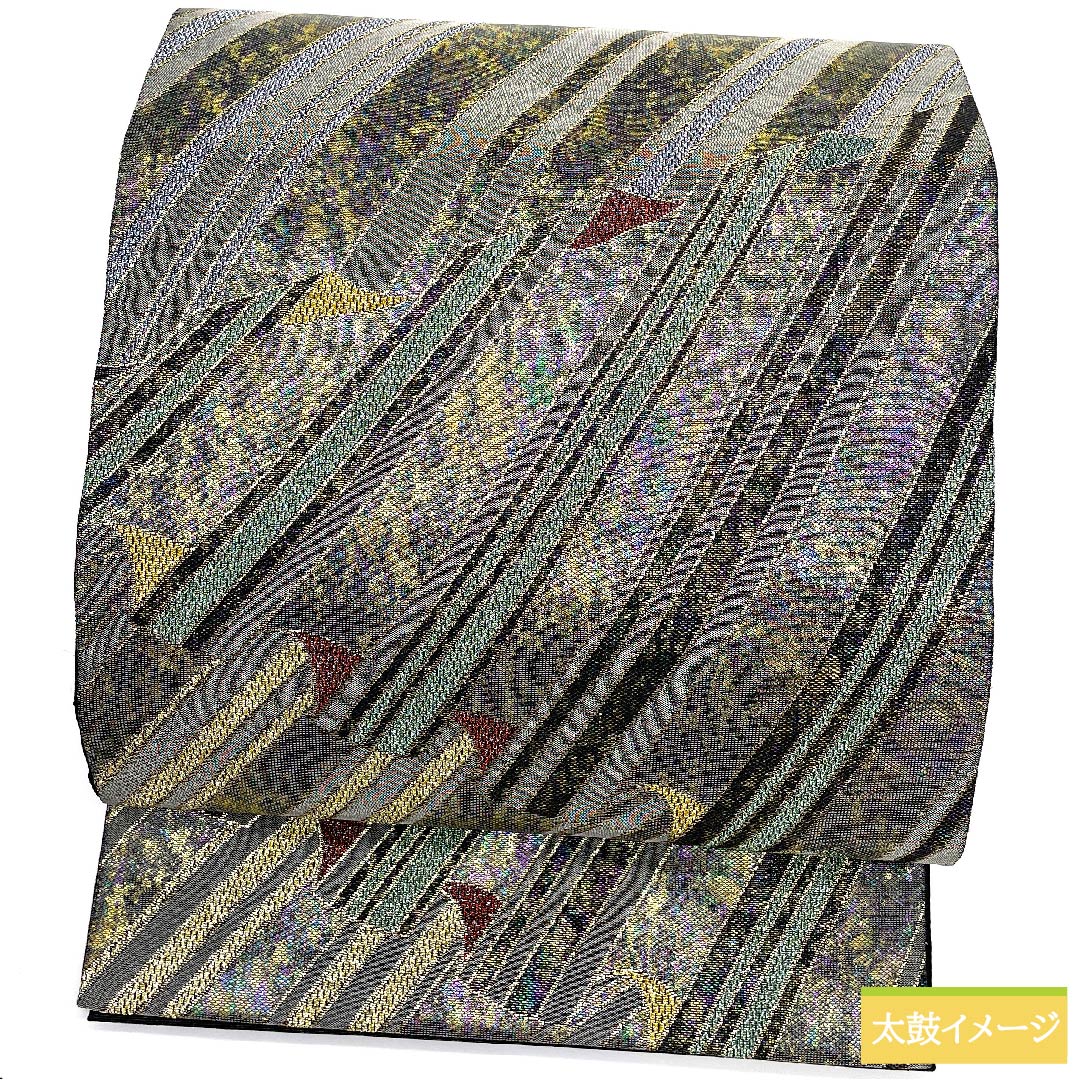 袋帯 正絹 薄黒色(うすぐろいろ) 幾何学模様 帯丈432cm Sランク 六通 セミフォーマル 銀系 1123010992322