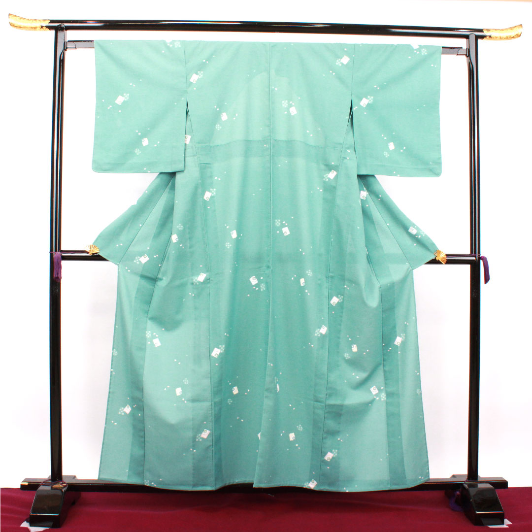 夏物 ポリエステル 小紋 身丈158.5cm 裄丈62cm 花緑青色(はなろくしょういろ) 洗える着物 桜の花びら 絽 Sランク 緑系 1132001692319