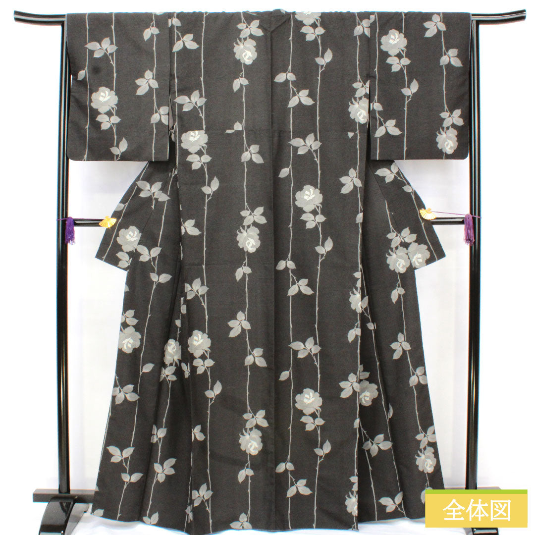 小紋 ポリエステル 身丈163.5cm 裄丈66.5cm 袷 墨黒色(すみぐろいろ) 洗える着物 バラ Sランク 黒系 1115004942410