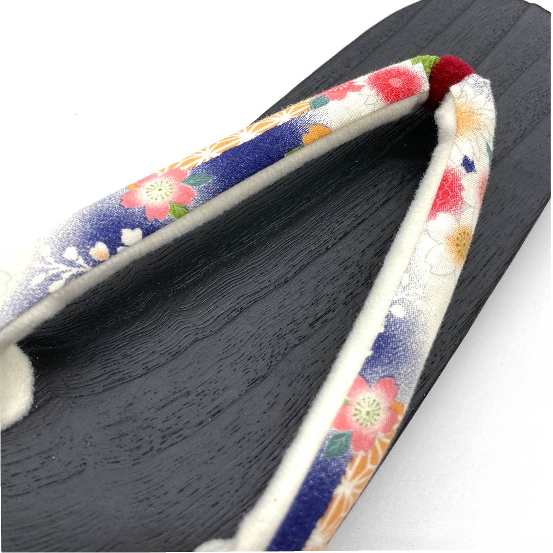 (新品未使用品)下駄 菊 桜 麻の葉 XLサイズ 黒系 NEWランク 1122000991510