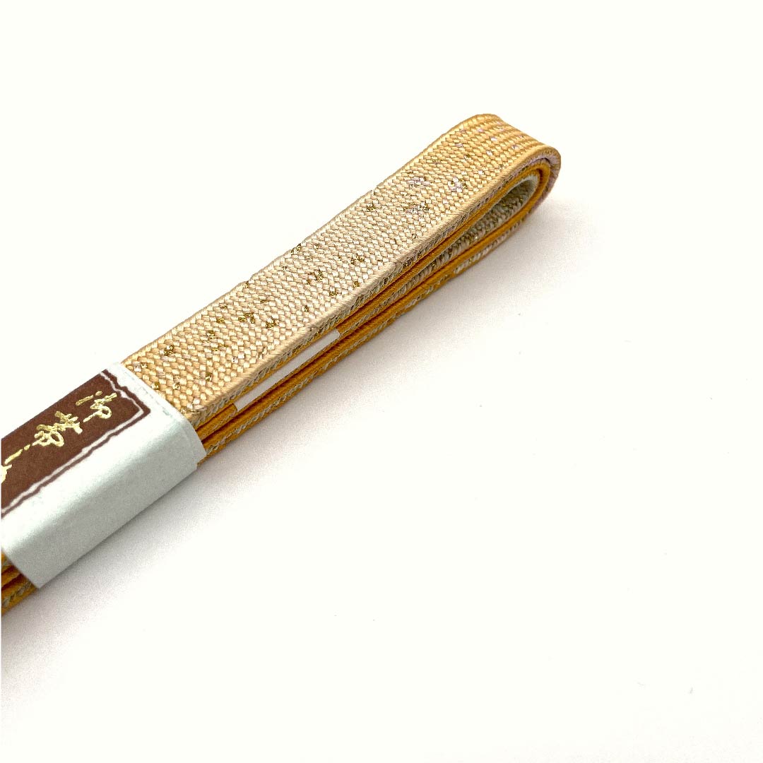 (新古品) 帯締め 正絹 四分紐 萱草色(かんぞういろ) 特選金銀糸使用 手組紐 新古品 長さ約159cm 幅約1.5cm セミフォーマル Sランク 黄系 1135001492923