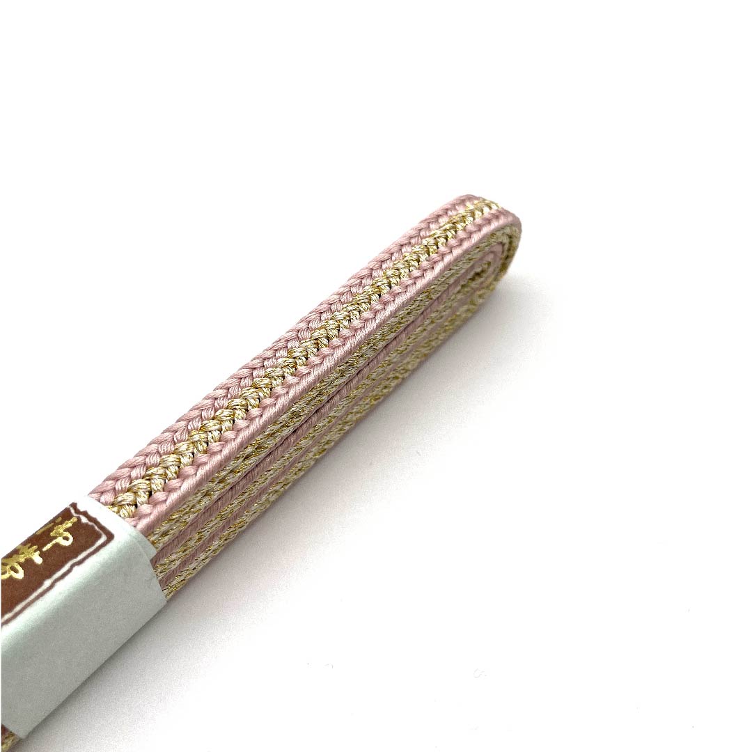 (New old stock) Silk obi-jime (sash fastener) Sakura-iro (cherry blossom color) Metallic thread used Kyo-kumihimo (braided string) New old stock Length approx. 168cm Width approx. 1cm Semi-formal S rank Pink 1135001532913
