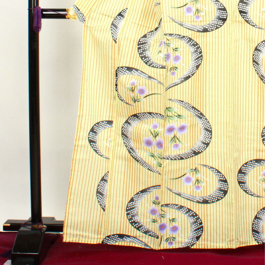 浴衣 淡黄色 縞 花模様 木綿 Aランク 単衣 身丈165cm 裄丈64.5cm 黄系 1118002633523