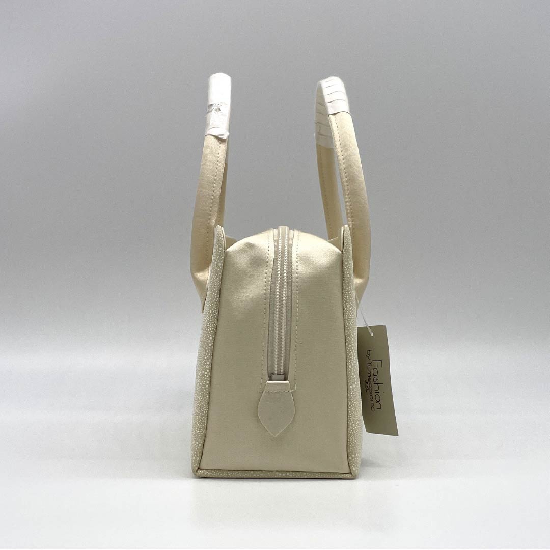 (新古品)和装バッグ カジュアル NEWランク シルク印伝 利休バッグ クリーム系 113900126115