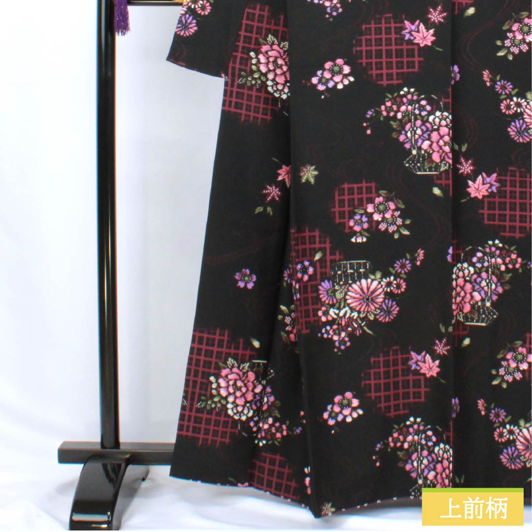 小紋 ポリエステル 身丈163cm 裄丈67cm 袷 花籠 洗える着物 Aランク 黒系 1115005893410
