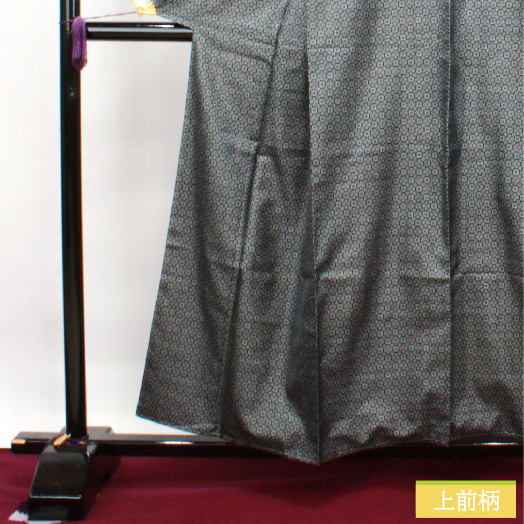 村山大島紬 正絹 身丈156cm 裄丈62.5cm 幾何学模様 しつけ糸付き 未使用品 Sランク 袷 紺系 1116003012318
