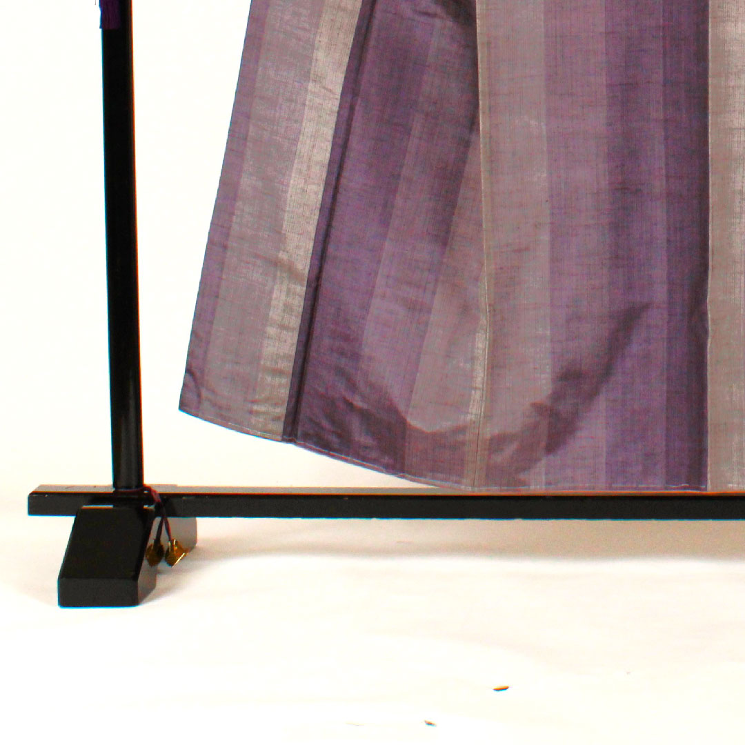 紬 身丈155cm 裄丈63cm 縞模様 手織り 正絹 Sランク 袷 紫系 1116000992320