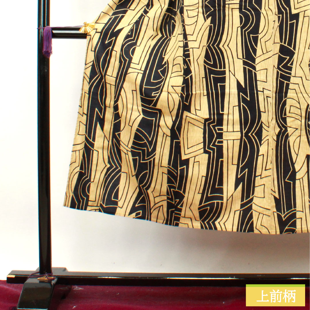 浴衣 木綿 身丈142cm 裄丈67.5cm Sランク 単衣 ベージュ系 東京白茶色(とうきょうしらちゃいろ) 男物 幾何学模様 山本寛斎 1118004912425