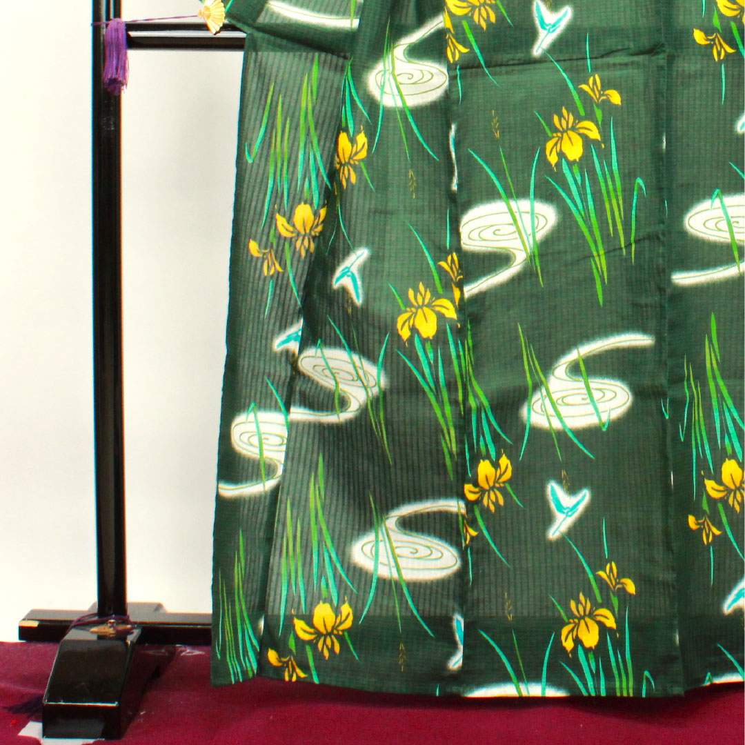 浴衣 黒緑色 菖蒲 トンボ 木綿 Sランク 単衣 身丈165.5cm 裄丈67.5cm 緑系 1118003832519