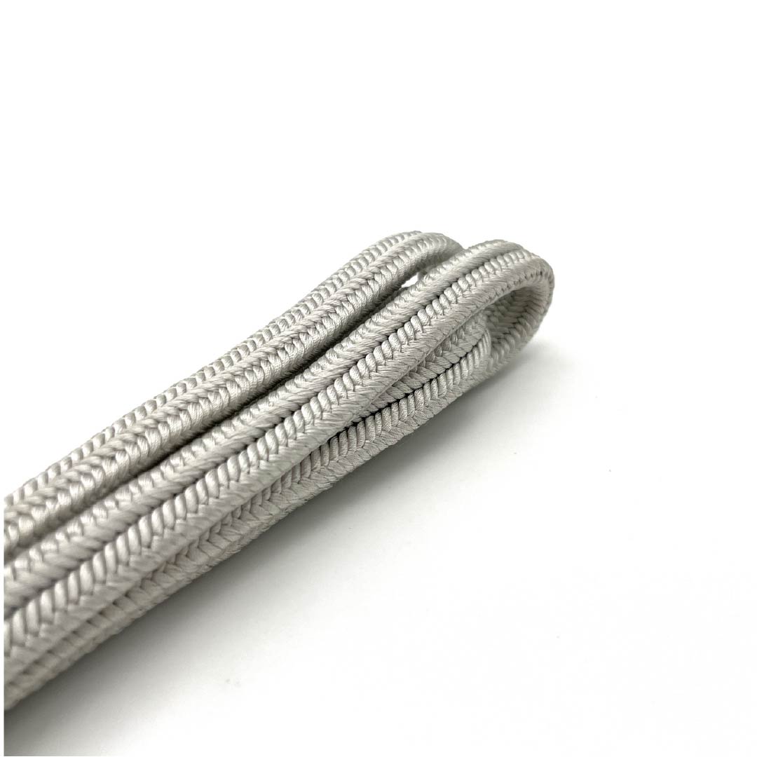 (New old stock) Silk obijime (belt fastener) Light gray (light grey) Crown set New old stock Length approx. 151.5cm Width approx. 1cm Semi-formal NEW rank Gray 1135003521322