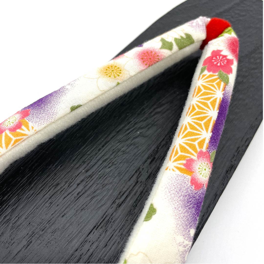 (新品未使用品)下駄 菊 桜 麻の葉 七宝 XLサイズ 黒系 NEWランク 1122001021510