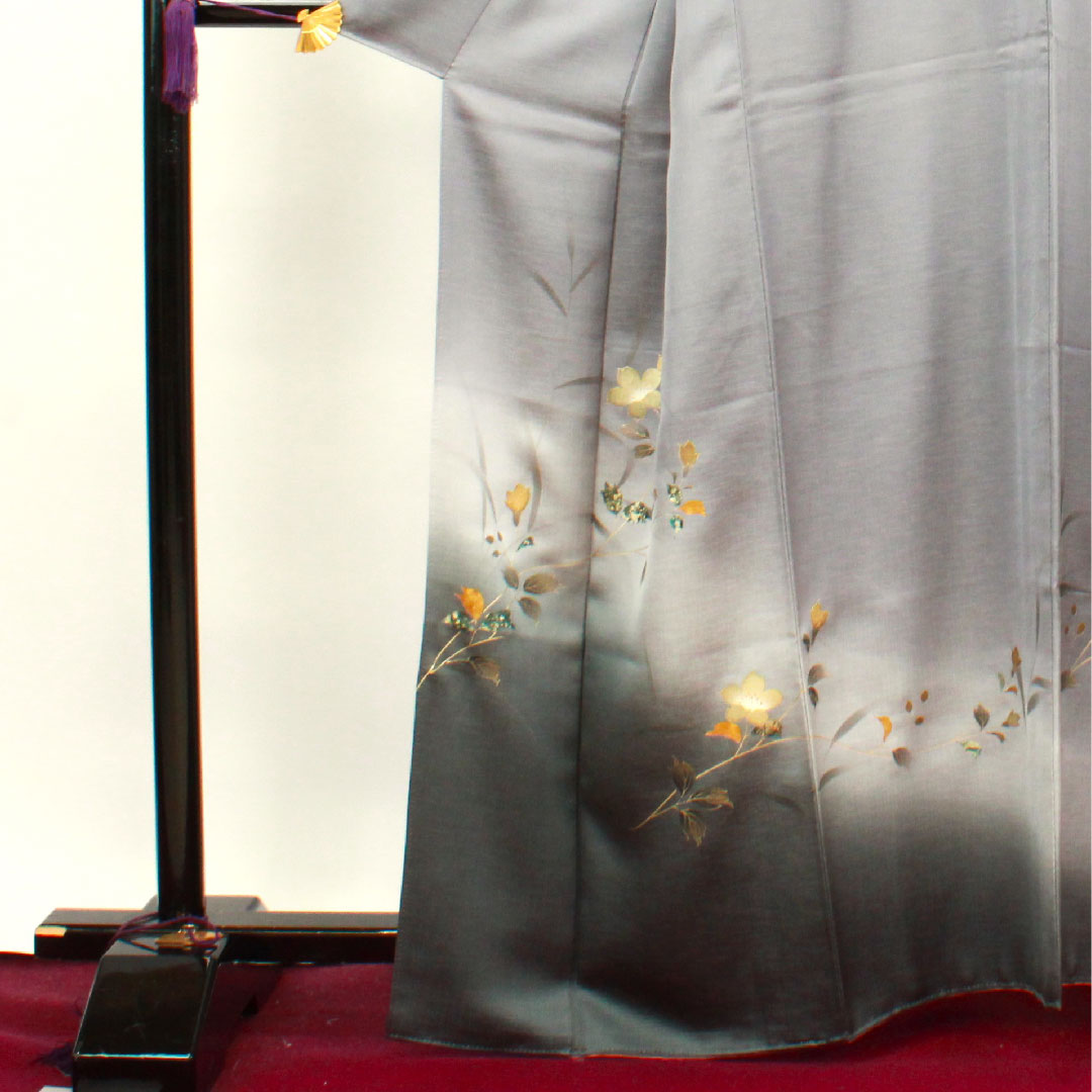 訪問着 袷 身丈163.5cm 裄丈67cm 鉛色 金彩加工 草花模様 正絹 Aランク グレー系 1112002603422