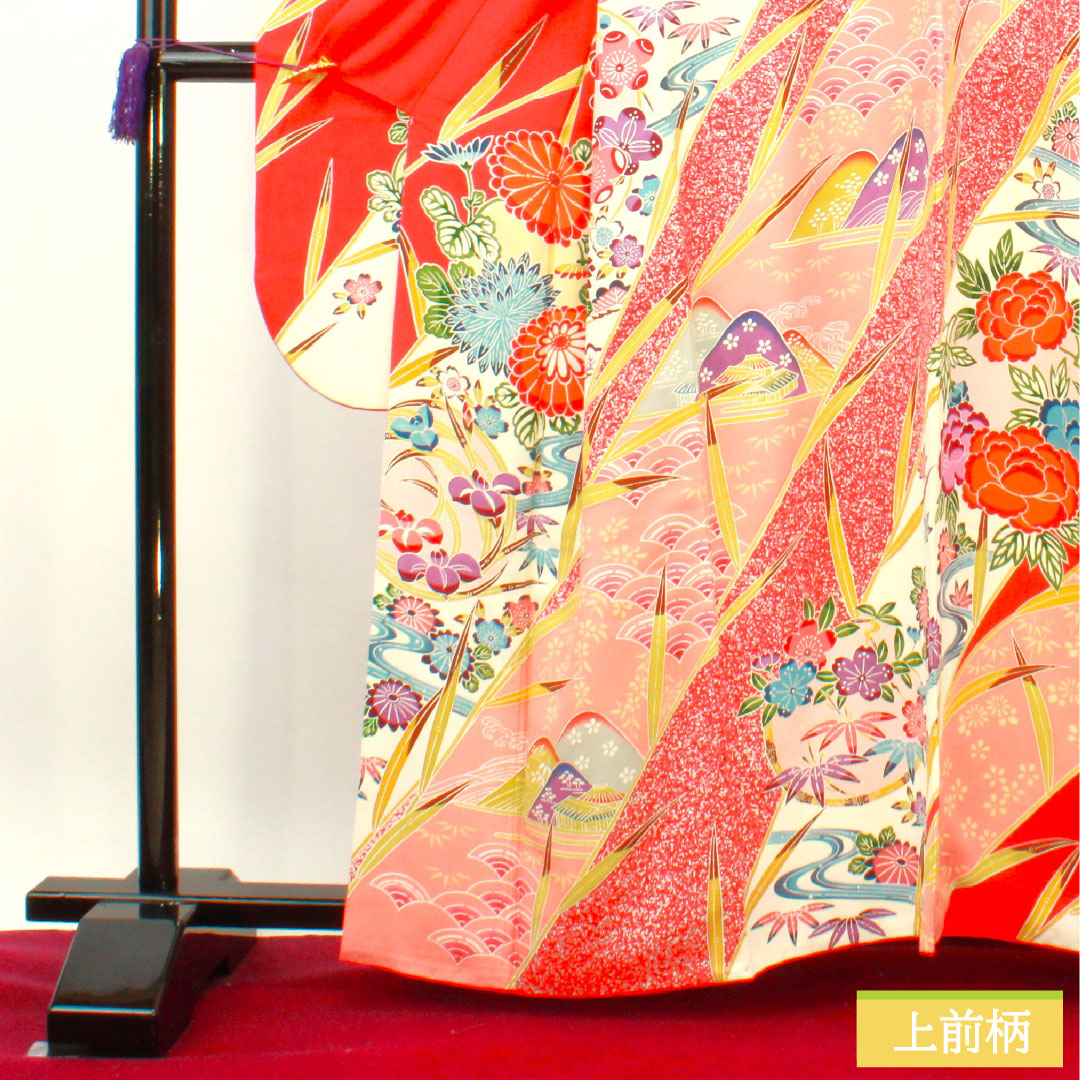 Furisode (long-sleeved kimono) made of pure silk, length 161.5cm, sleeve length 62.5cm, lined, old Turkish red, auspicious motif, A rank, red, 1113002023412