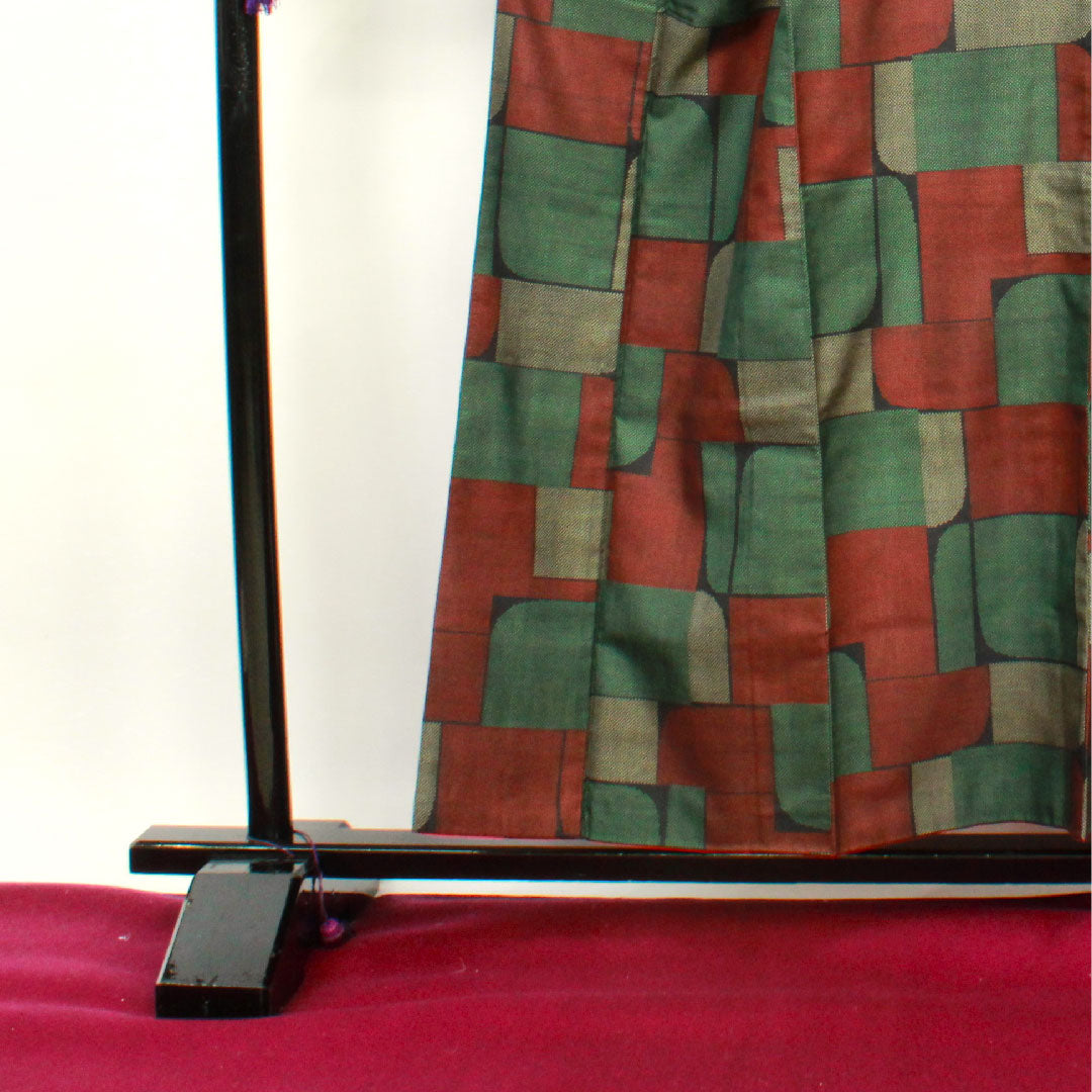 村山大島 身丈157cm 裄丈61.5cm 市松 正絹 Aランク 袷 黒系 1116001973310