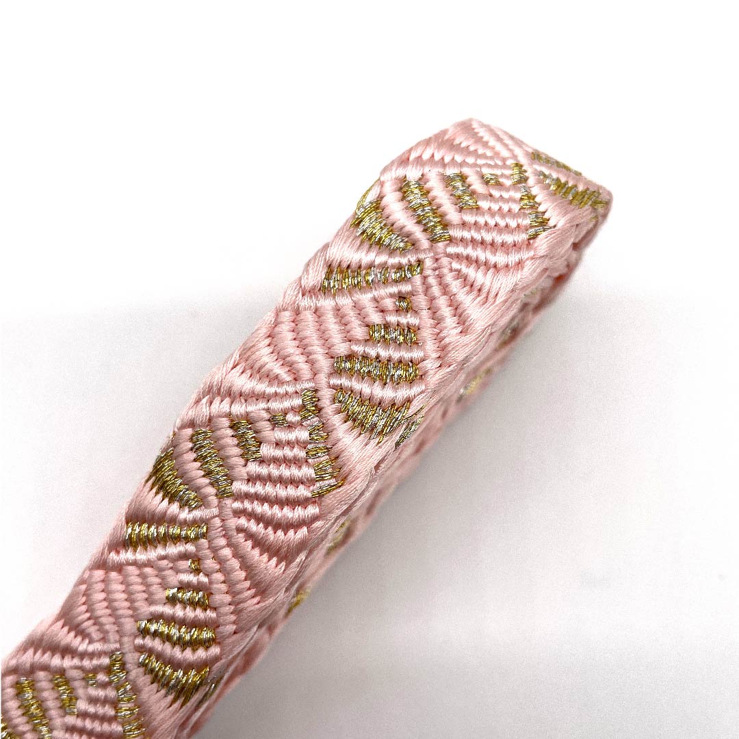 (New old stock) Obijime (belt tying) Pure silk quarter-length cord Light crimson Goshima cord Edo braid Long length approx. 175cm width approx. 2cm Formal S rank Pink 1135000422913